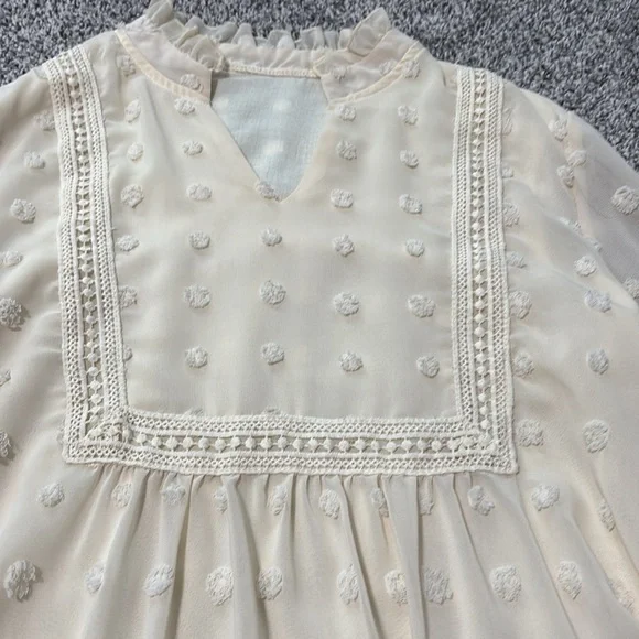 Like New Elegant Cream Swiss Dot Blouse with Lace Detailing - Picture 6 of 11